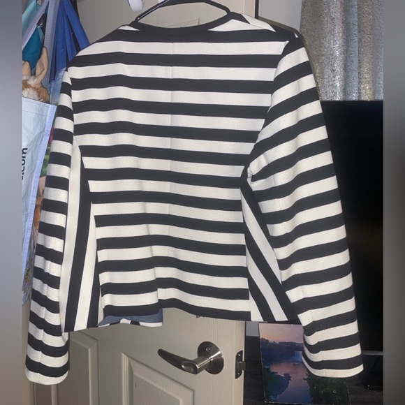 Gap Woman’s Jacket - Picture 9 of 9